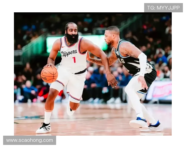 NBA雄鹿:探寻背后的团队默契与荣耀 NBA雄鹿:探寻背后的团队默契与荣耀