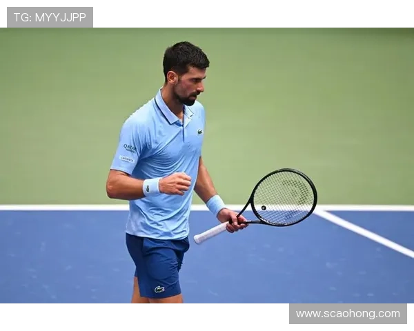 德约科维奇强势回归上海大师赛再度上演巅峰对决引爆网球热潮 德约科维奇强势回归上海大师赛再度上演巅峰对决引爆网球热潮