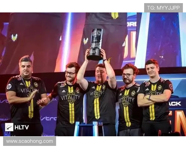 全球电竞赛场再掀狂潮多支战队上演巅峰对决玩家热情空前高涨赛事火爆 全球电竞赛场再掀狂潮多支战队上演巅峰对决玩家热情空前高涨赛事火爆