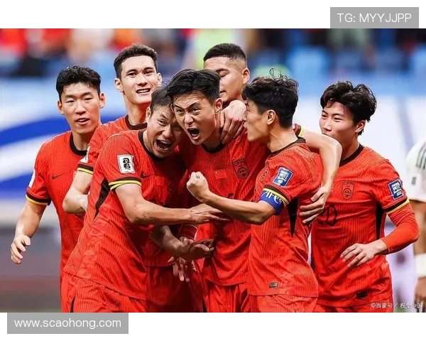 国足再创佳绩全场奋力拼搏逆转夺冠点燃全国球迷激情 国足再创佳绩全场奋力拼搏逆转夺冠点燃全国球迷激情