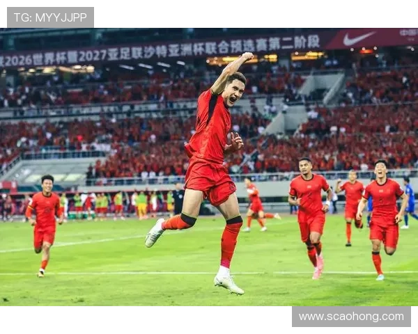 国家队新帅亮相引热议联赛改革与球员留洋成焦点未来发展方向备受关注 国家队新帅亮相引热议联赛改革与球员留洋成焦点未来发展方向备受关注